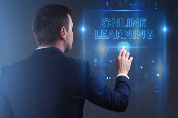 How to Take Notes That Help You Learn Online