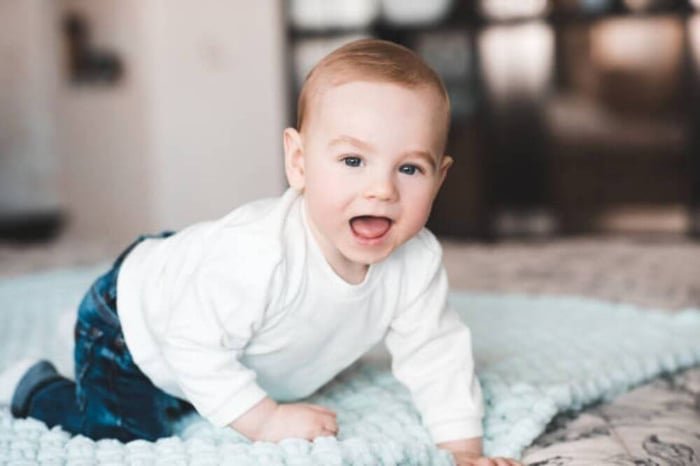Finding the right sweater for your baby boy is more than just about keeping him warm. It’s about ensuring comfort, safety, and style in every season. A soft and cozy sweater
